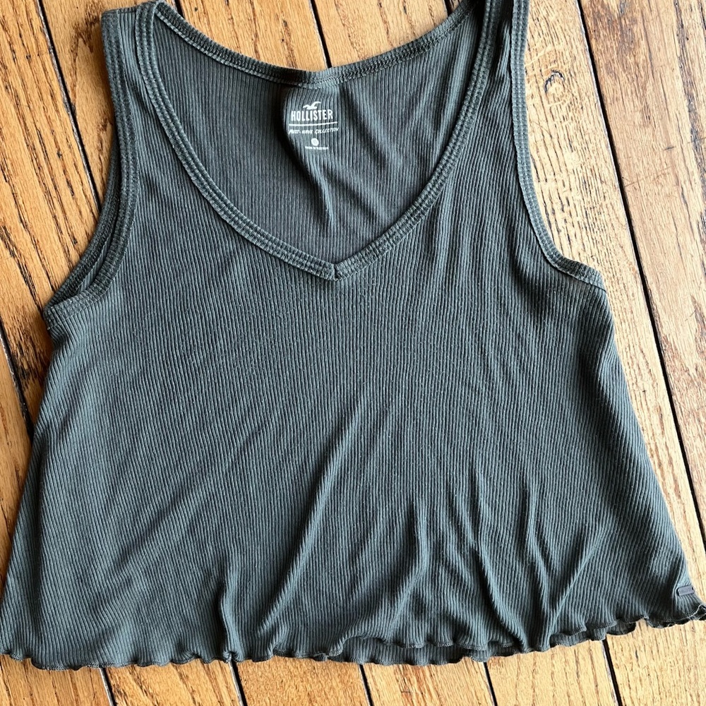 Hollister Women's Green Tank Top